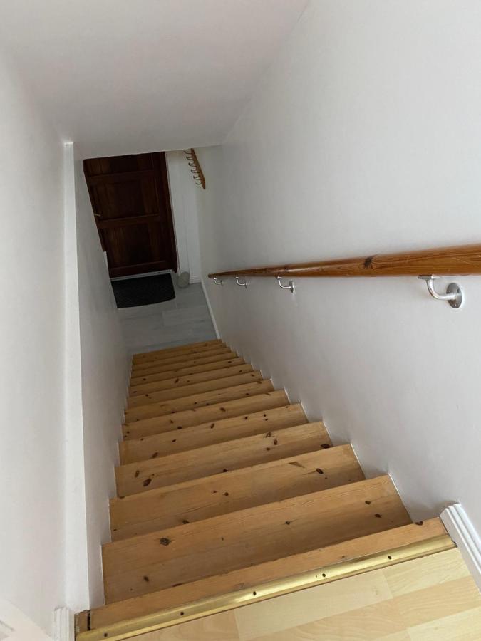 להינץ' Village Centre Apartment מראה חיצוני תמונה